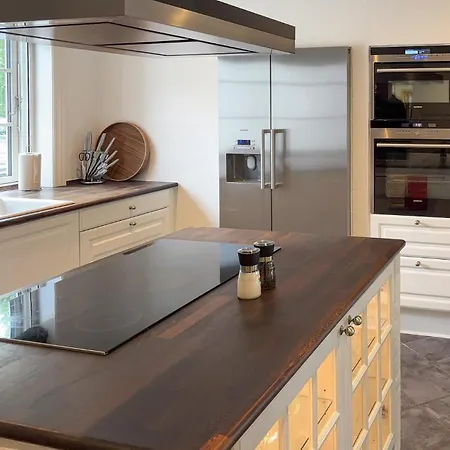 Stunning In With Wifi Holiday home *